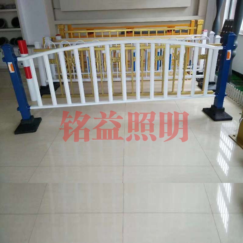 新疆護(hù)欄公司
