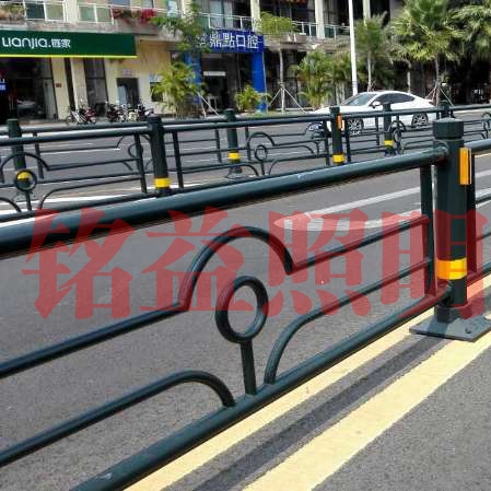 新疆護(hù)欄哪家好